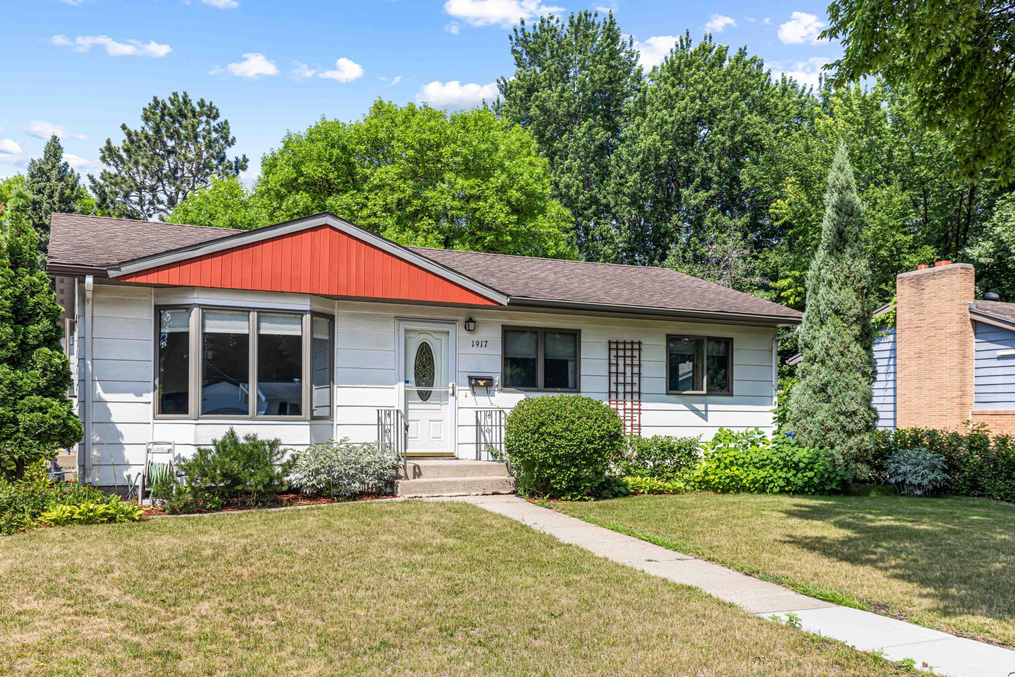 1917 15th St S Fargo-13.jpg