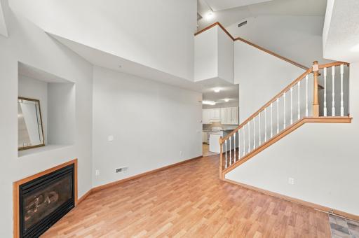 556 Willoughby Way W, Minnetonka, MN 55305