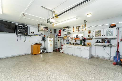3401 Arbor Drive NW, Rochester, MN 55901