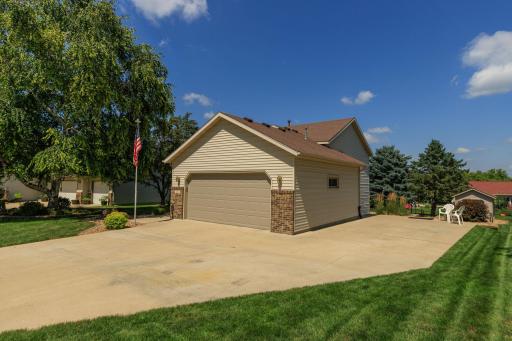 3401 Arbor Drive NW, Rochester, MN 55901