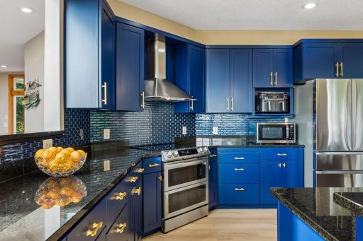 Decorative tile backsplash