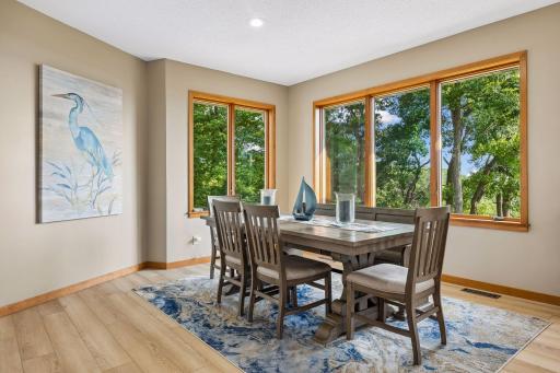 Informal dining in style