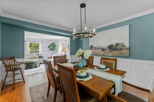 The adjoining dining room brings everyone together.