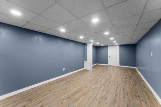 A separate flex room offers endless possibilities.