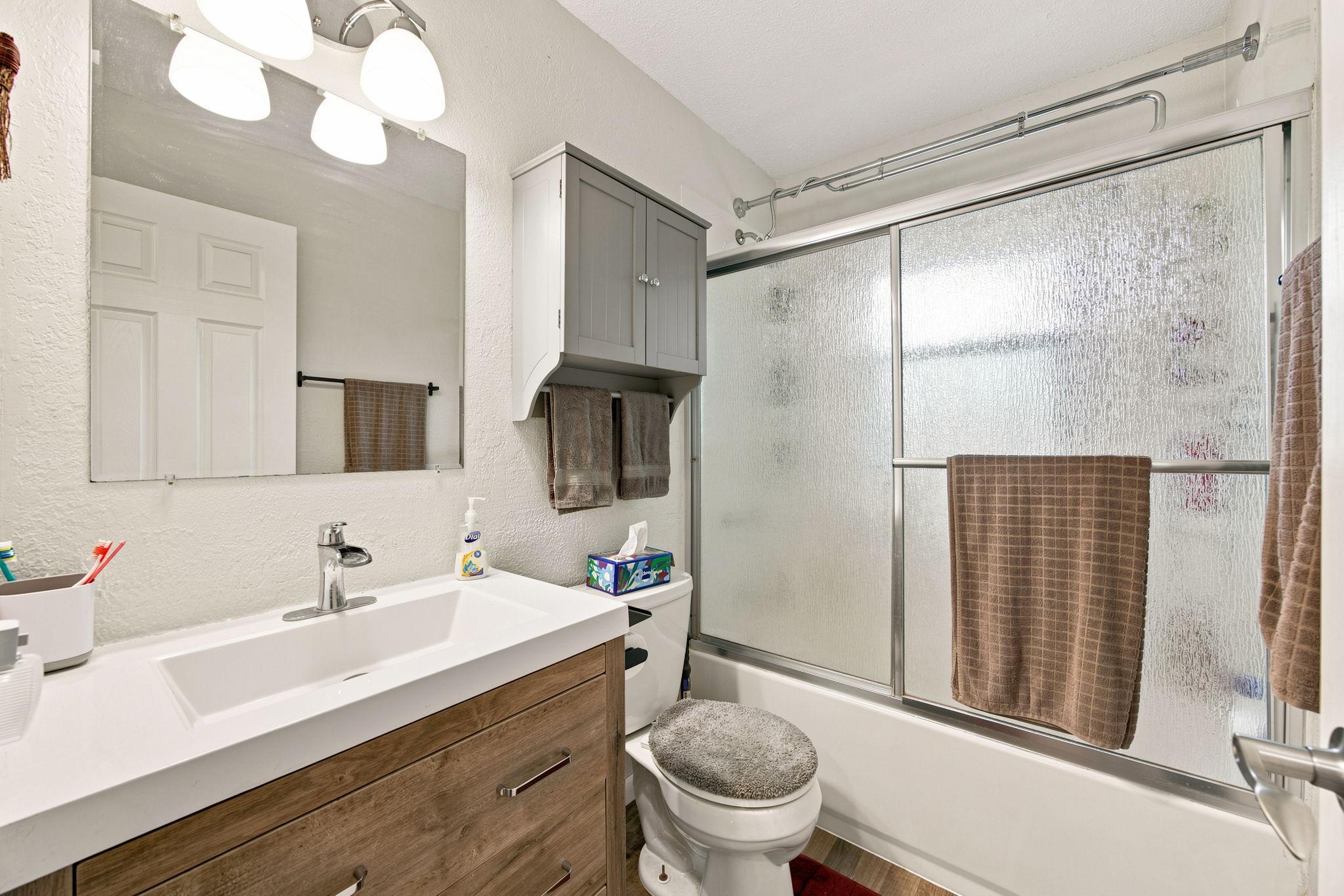 Neutral finishes make this bathroom comfortable and easy to personalize