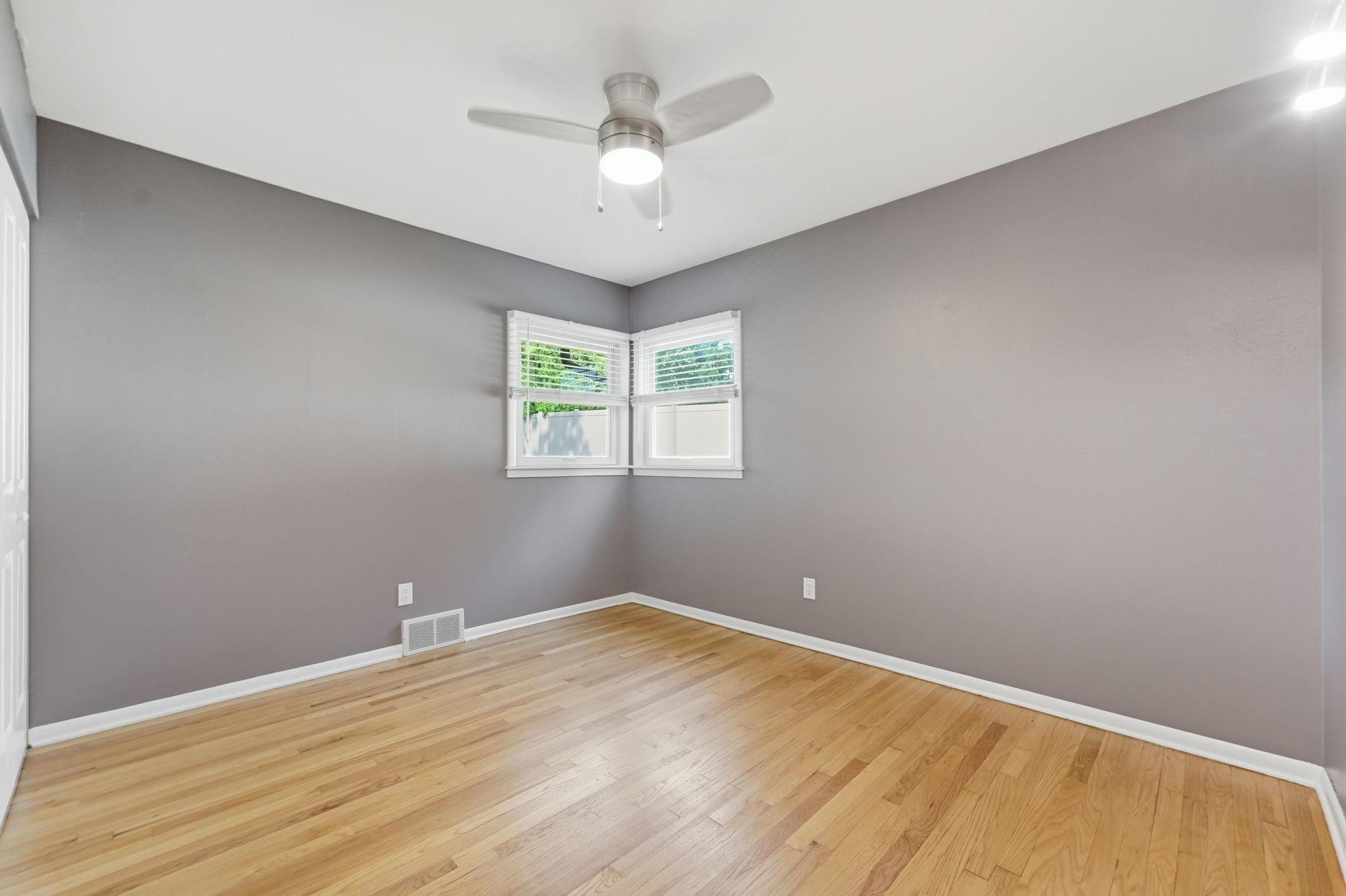 12-web-or-mls-DSC01345.jpg