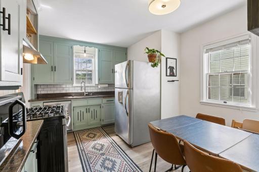 4140 Zenith Avenue N, Robbinsdale, MN 55422