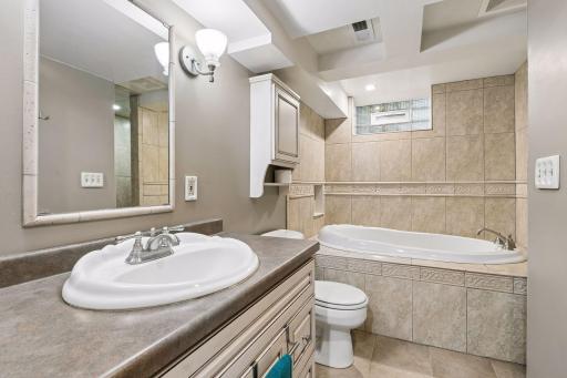4140 Zenith Avenue N, Robbinsdale, MN 55422