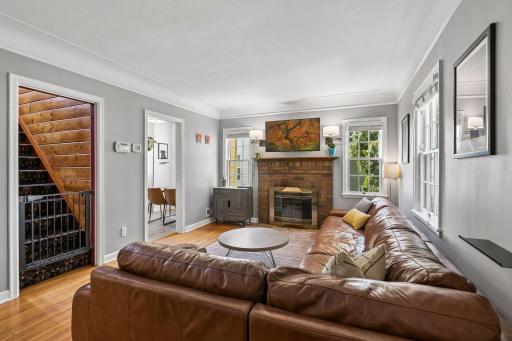 4140 Zenith Avenue N, Robbinsdale, MN 55422