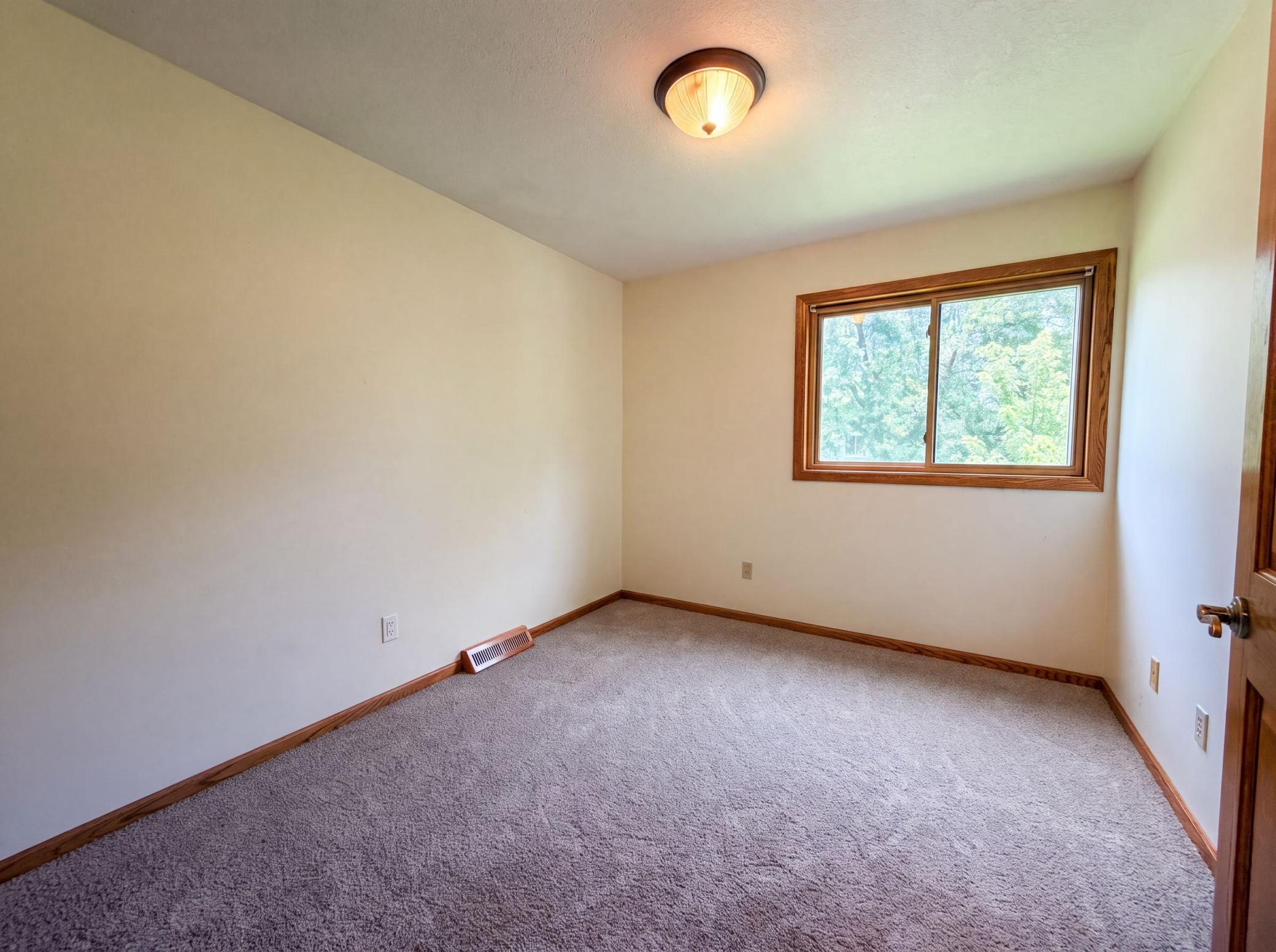listing_15.jpg