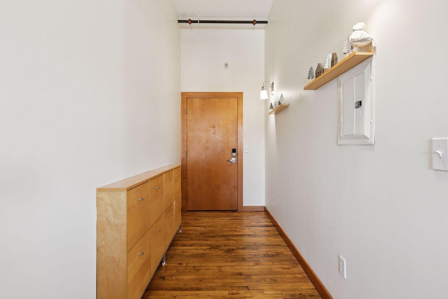 Welcoming entry with storage.