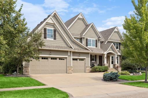 10906 Bentwater Lane, Woodbury, MN 55129