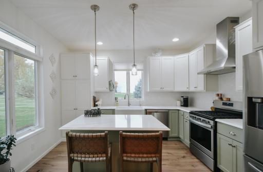 Great space to serve food, meal prep, or enjoy a meal.