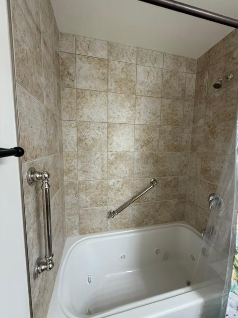 Jetted Tub w/ Tile Surround