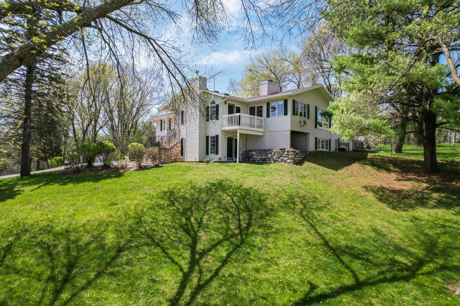 32-Homes-for-sale-Rochester-MN.jpg