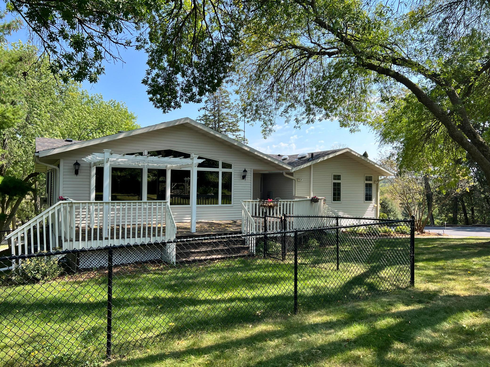 27-Homes-for-sale-Rochester-MN.jpg