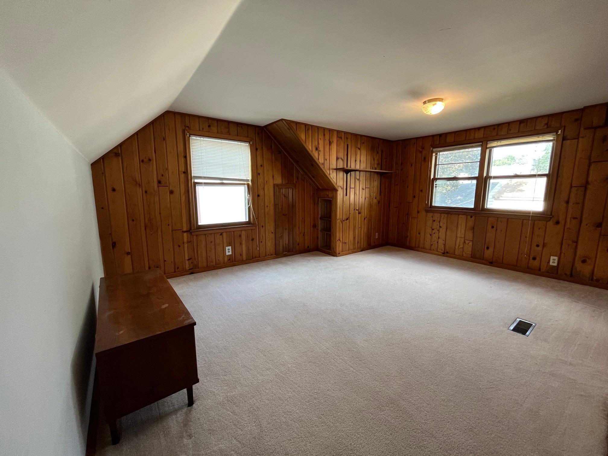 Bedroom up