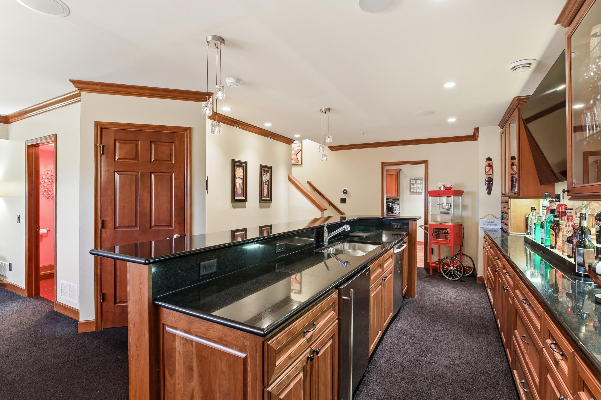 38-print-12250-Lakeview-Dr-N-38.jpg