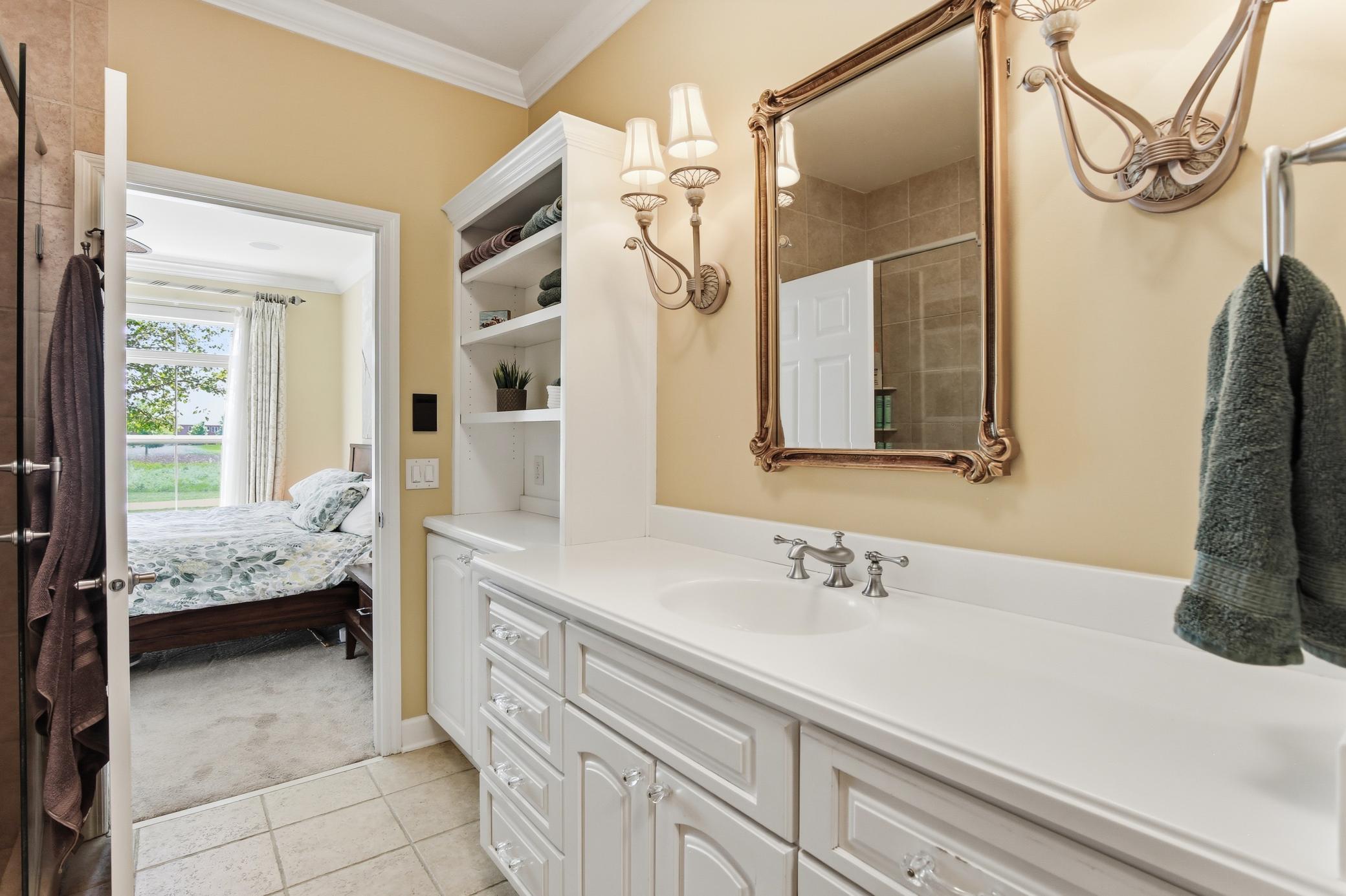 21-print-12250-Lakeview-Dr-N-21.jpg