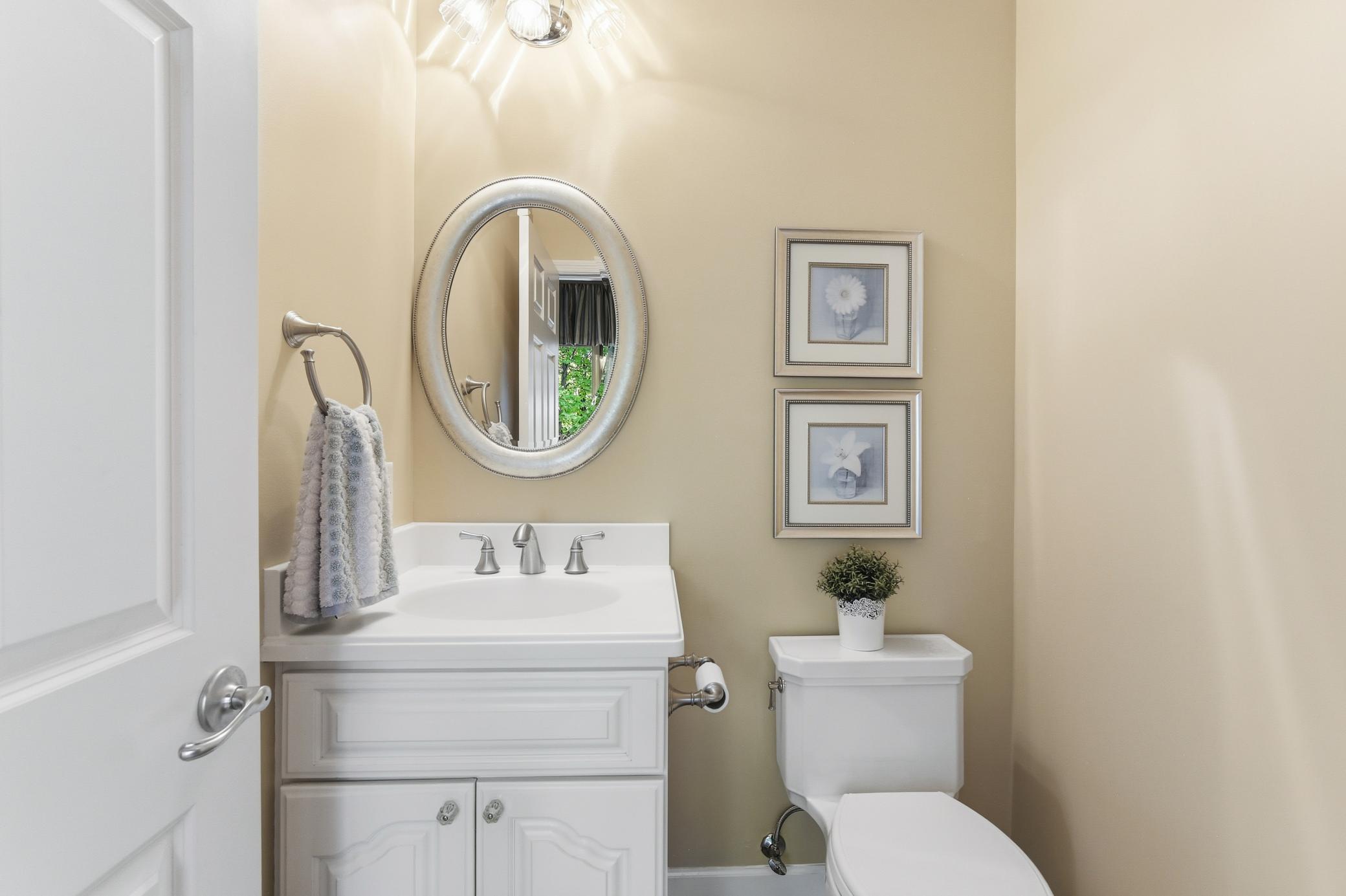 23-print-12250-Lakeview-Dr-N-23.jpg