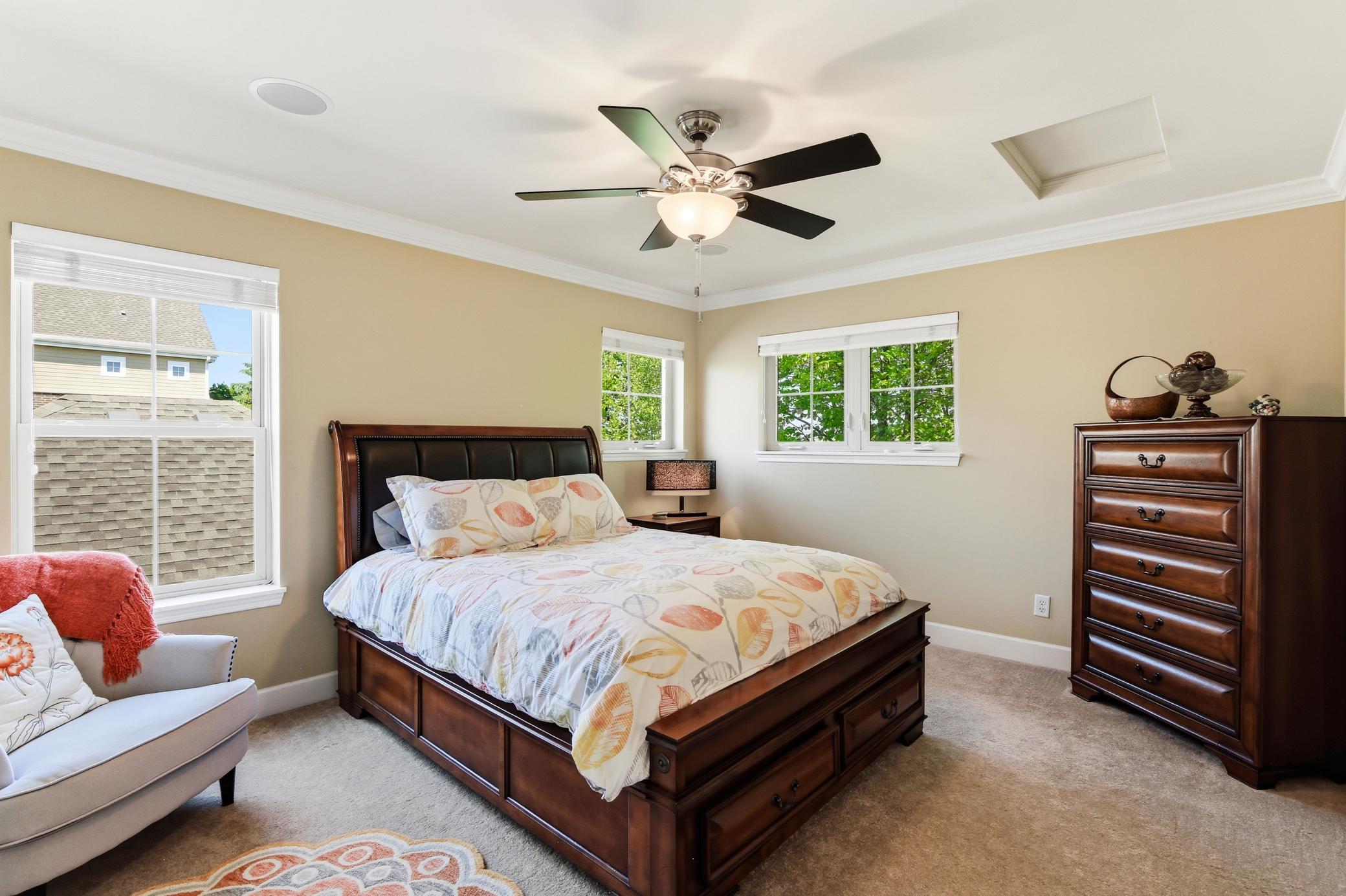 31-print-12250-Lakeview-Dr-N-31.jpg