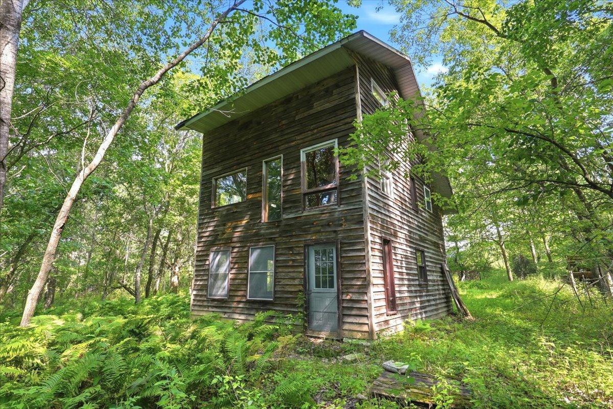 01-Front of Home.jpg