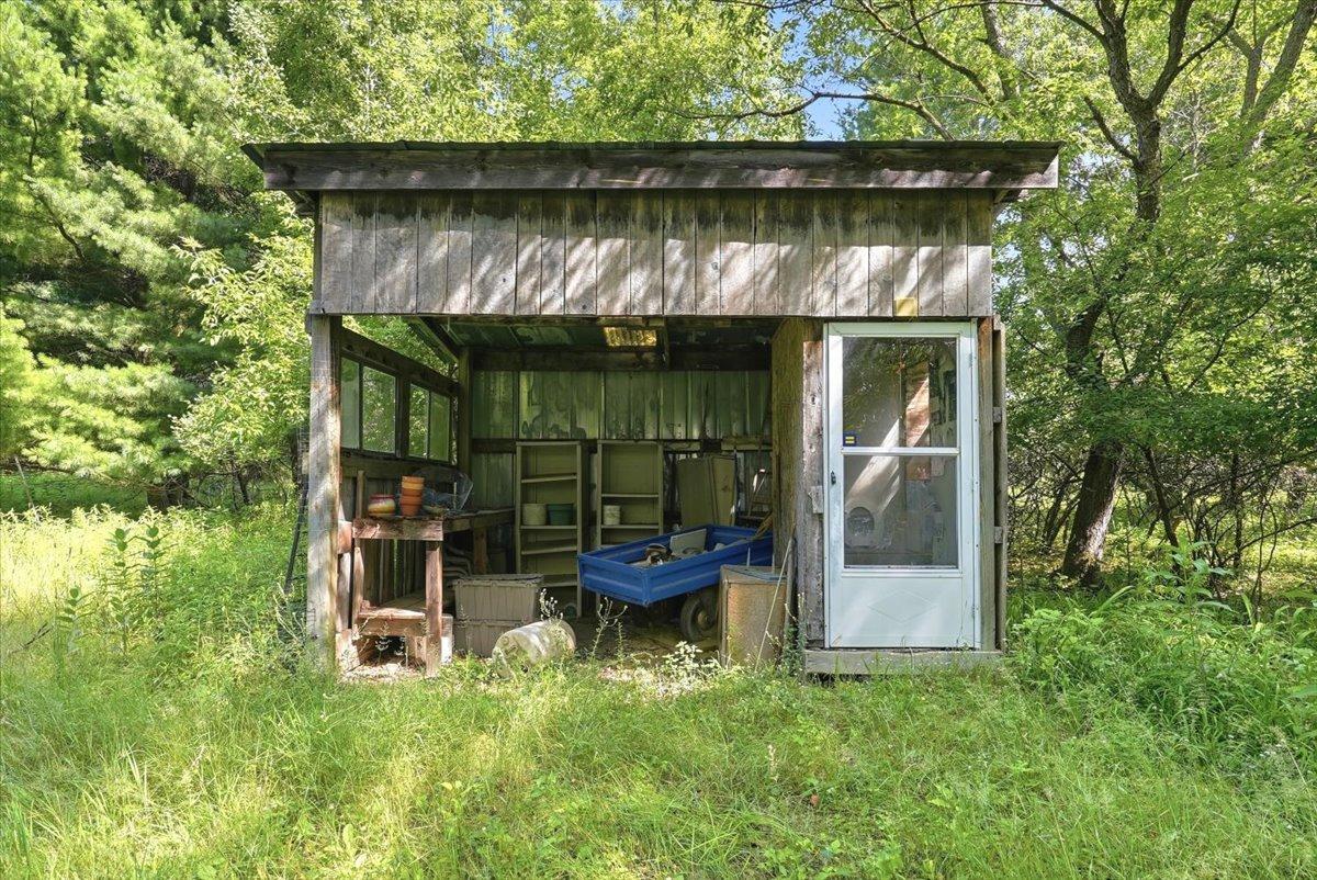 16-Shed.jpg