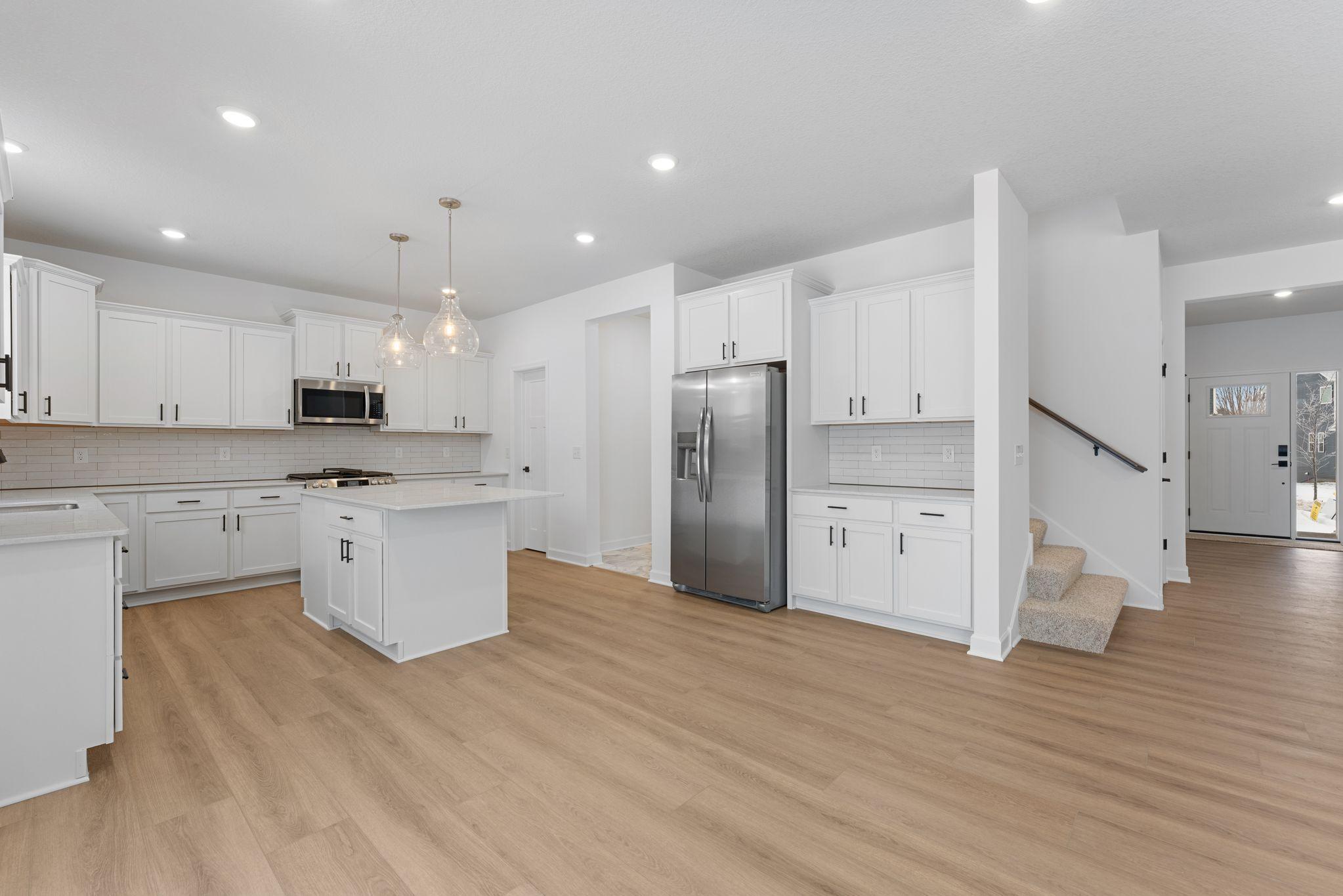 (Photo of a similar home, actual finishes may vary)