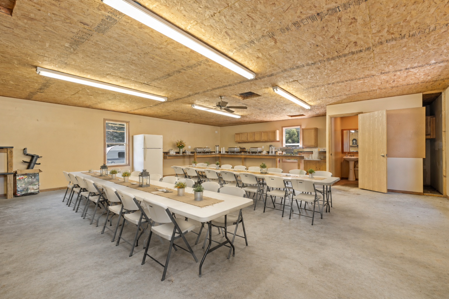 Virtual staged party room