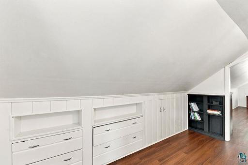 220 E Locust Street, Duluth, MN 55811