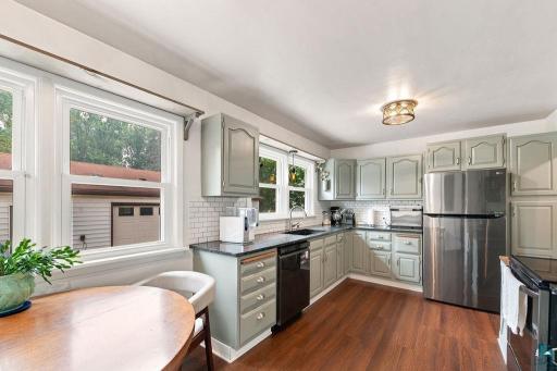 220 E Locust Street, Duluth, MN 55811