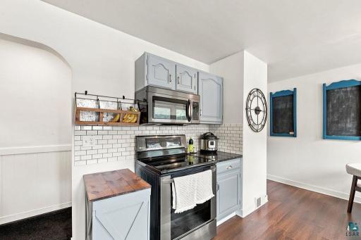 220 E Locust Street, Duluth, MN 55811