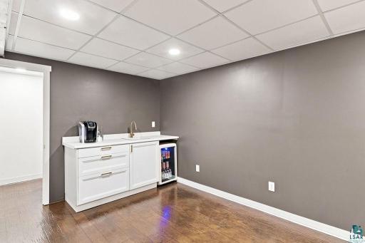 220 E Locust Street, Duluth, MN 55811