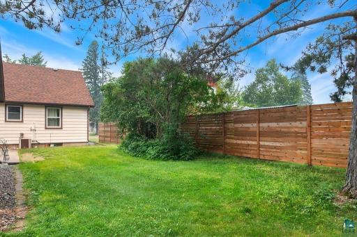 220 E Locust Street, Duluth, MN 55811