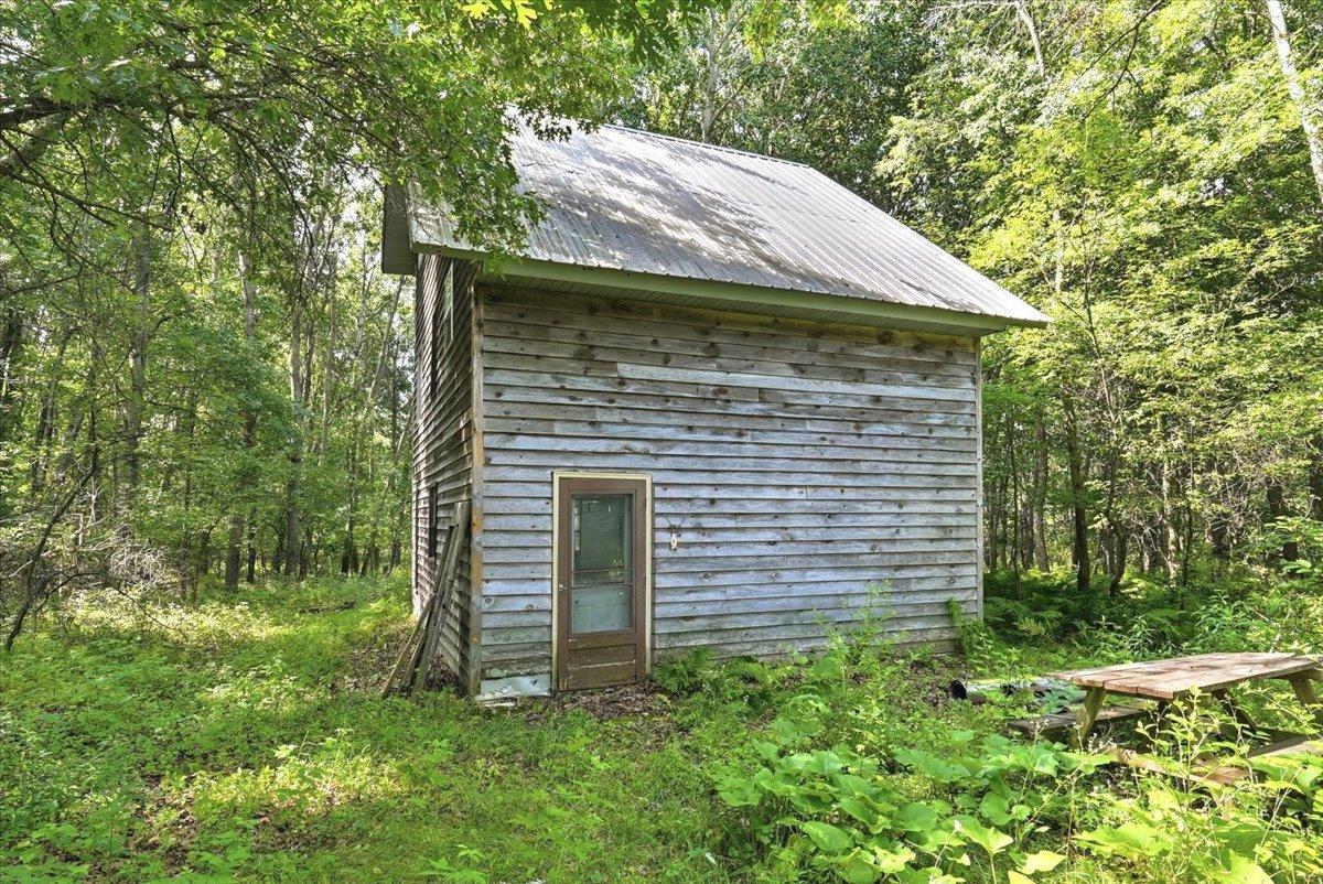 15-Exterior.jpg