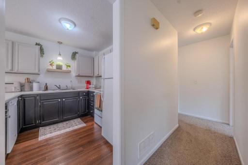 2309 Amberwood Drive, Woodbury, MN 55125