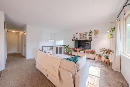 2309 Amberwood Drive, Woodbury, MN 55125