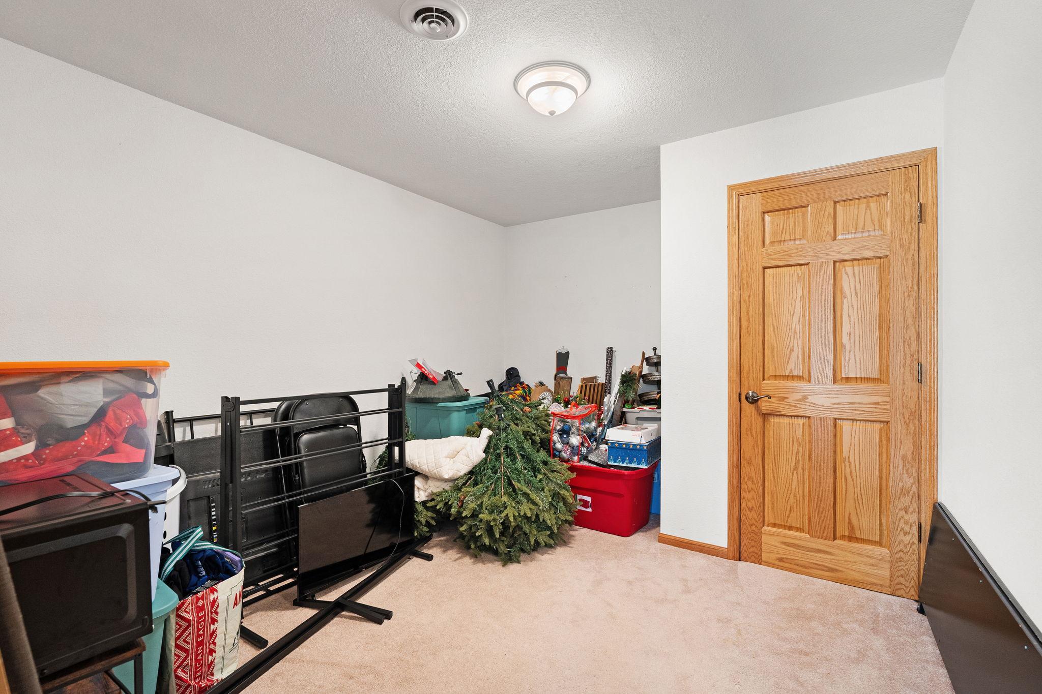 75-web-or-mls-375-hickory-ln-ne.jpg