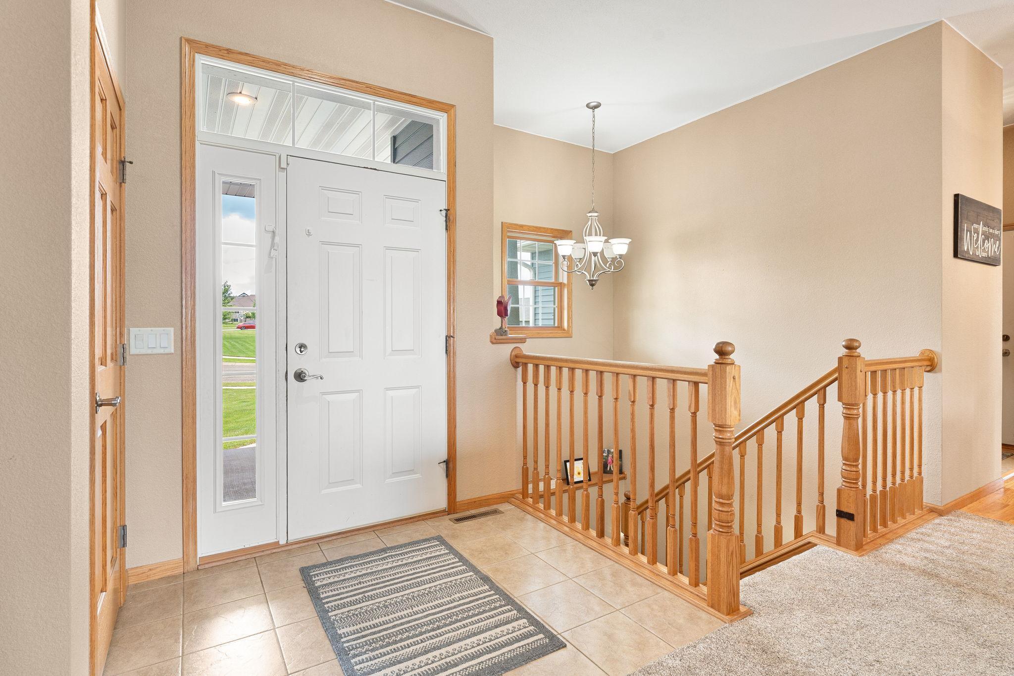 35-web-or-mls-375-hickory-ln-ne.jpg