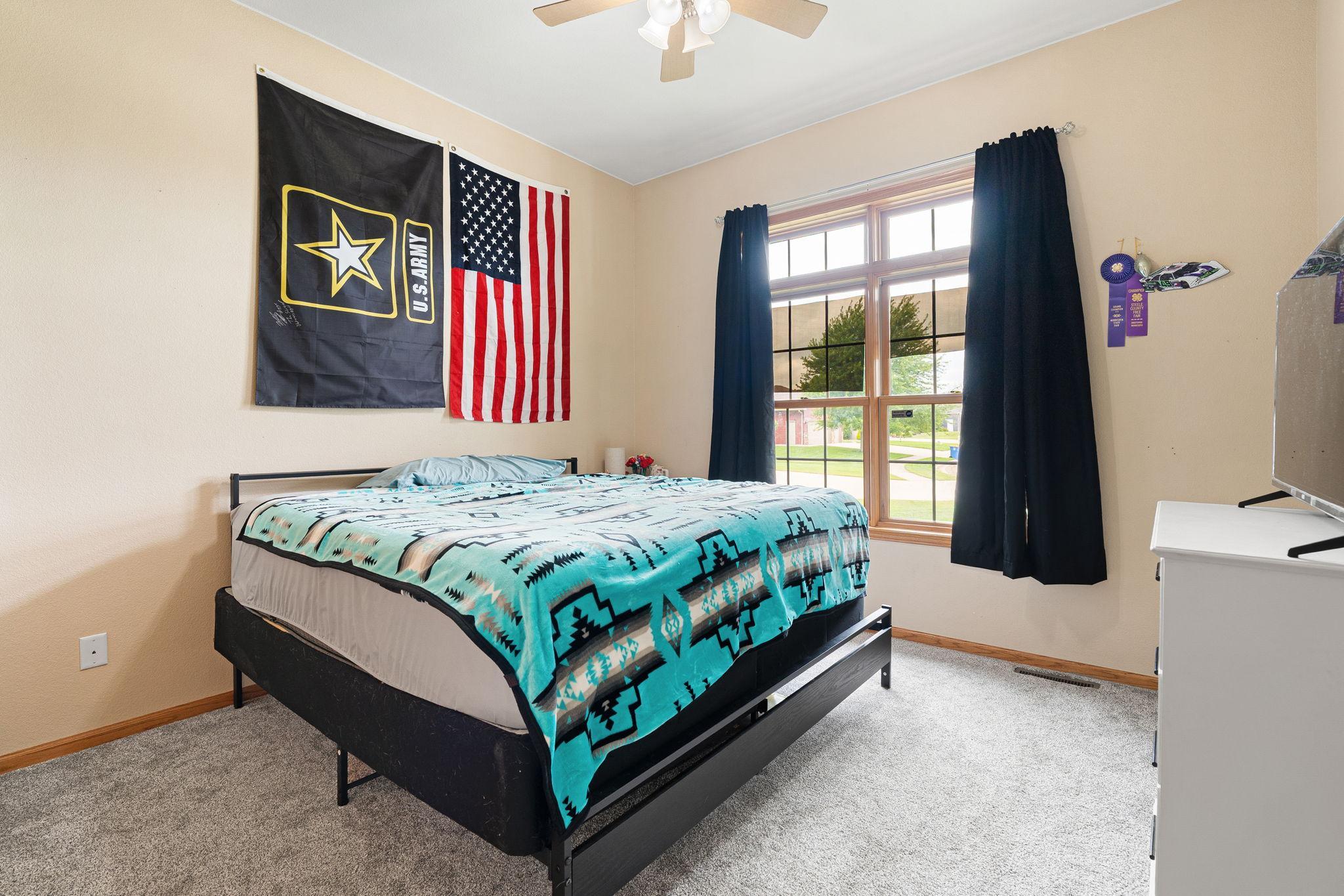 57-web-or-mls-375-hickory-ln-ne.jpg