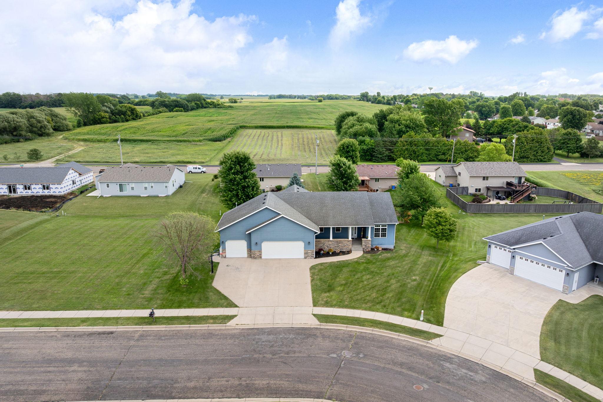 18-web-or-mls-375-hickory-ln-ne.jpg