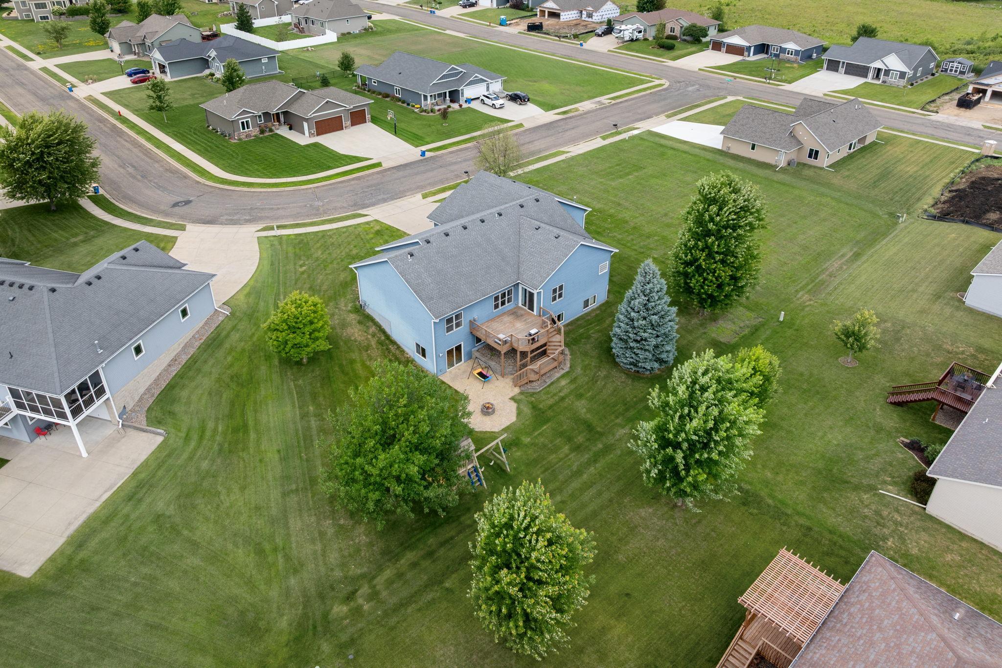 23-web-or-mls-375-hickory-ln-ne.jpg