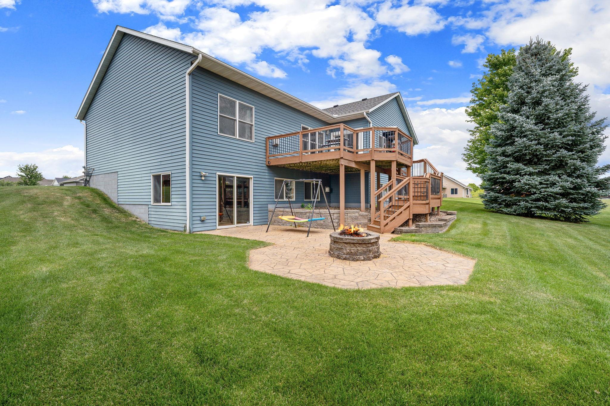 7-web-or-mls-375-hickory-ln-ne.jpg