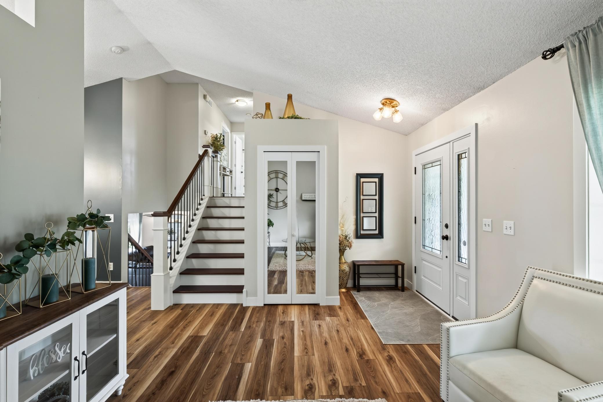 Up the stairs to the upper level with 3 beds