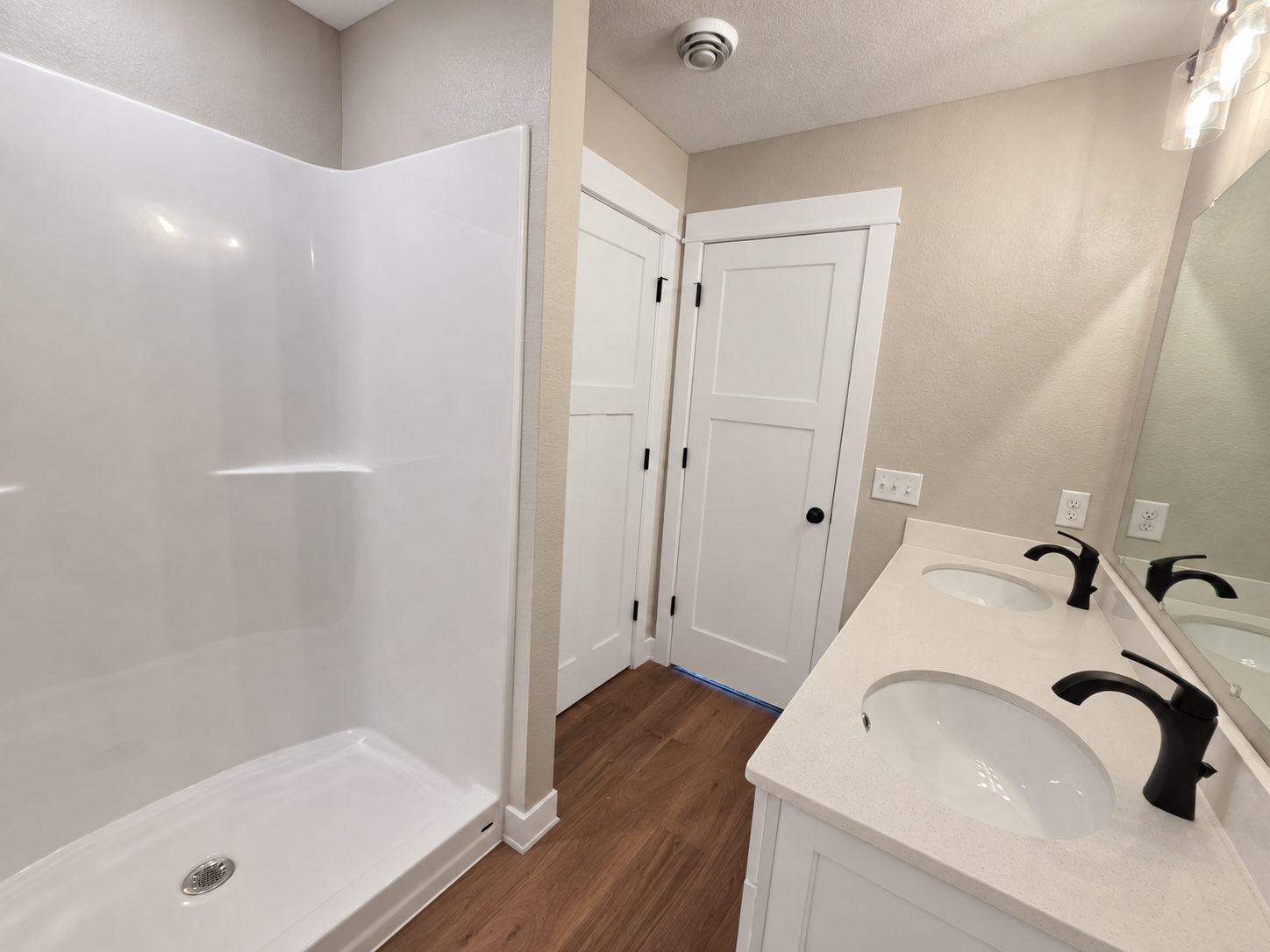 *NOT SUBJECT PROPERTY* Listing photo is of a previous model and has been edited using AI! Inquire for the actual finishes, layout, and design.