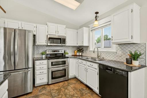 Kitchen with Double Oven and Granite Countertops