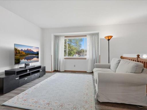03-Living Room.jpg