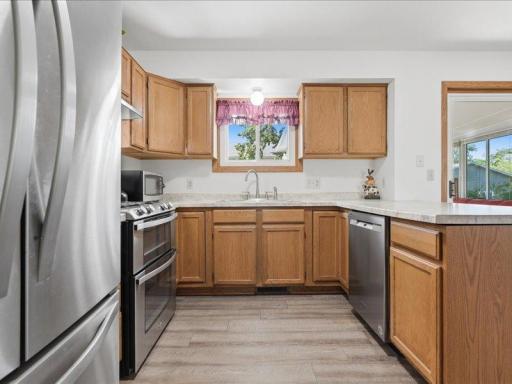 08-Kitchen.jpg