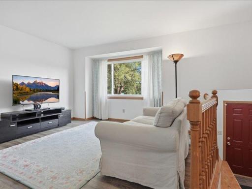 05-Living Room.jpg