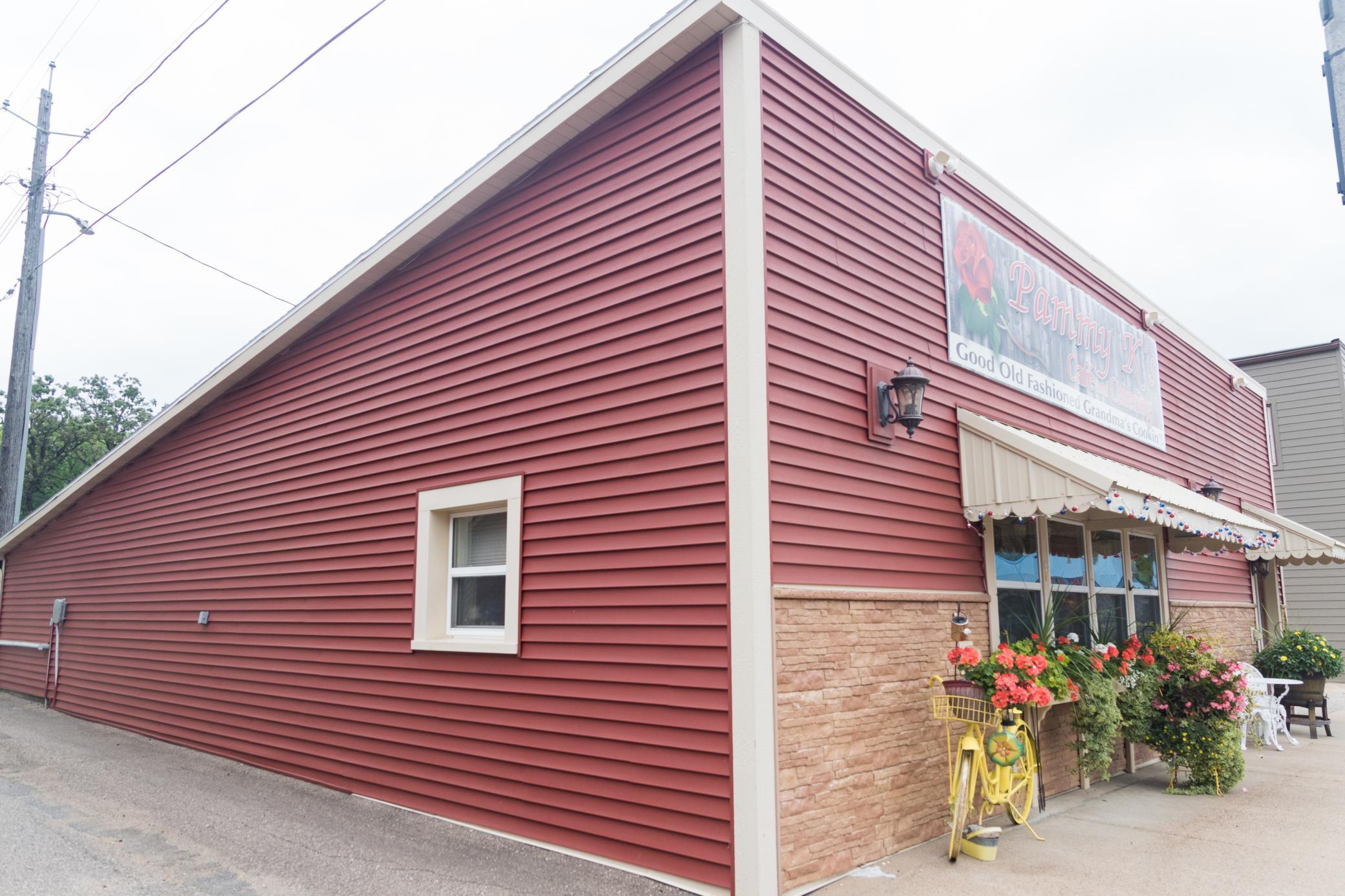 49-Restaurant - Exterior.jpg
